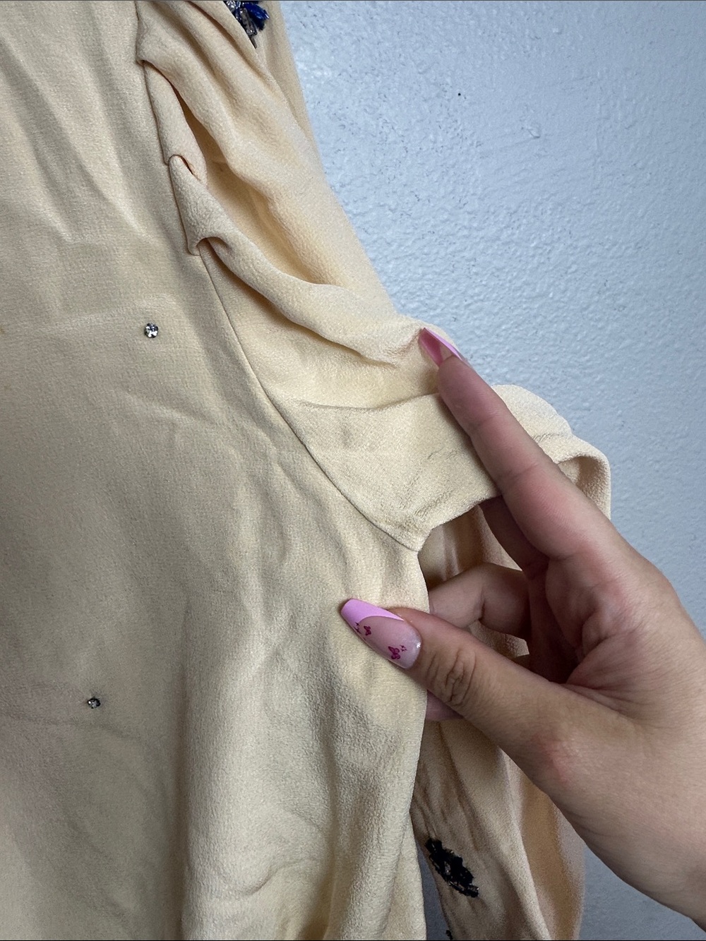 Vintage silk Chloe Cream Long-Sleeve Embellished blouse - Picture 14 of 15